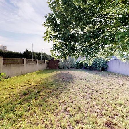 Maison Familiale En Pierre A 10 Min De Bordeaux Bassens  Eksteriør billede