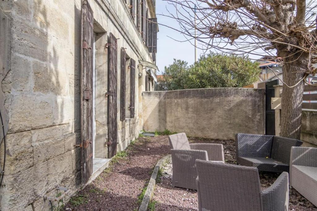 Maison Familiale En Pierre A 10 Min De Bordeaux Bassens  Eksteriør billede